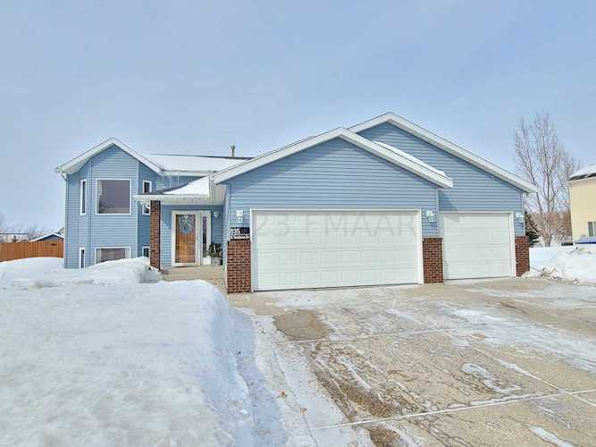 635 S Sedona Dr West Fargo, ND 58078 | MLS 23-1045 Photo 1
