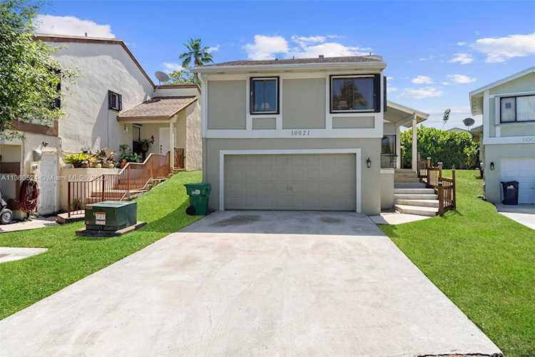 10021 SW 218th St Cutler Bay, FL 33190