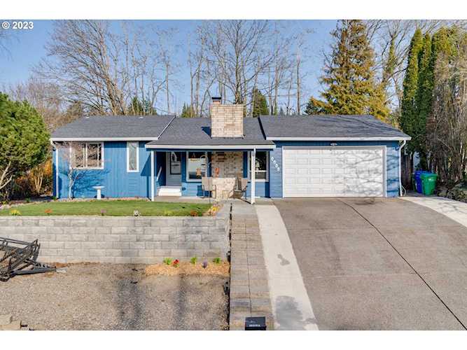8874 SE Owen DR Happy Valley, OR 97086