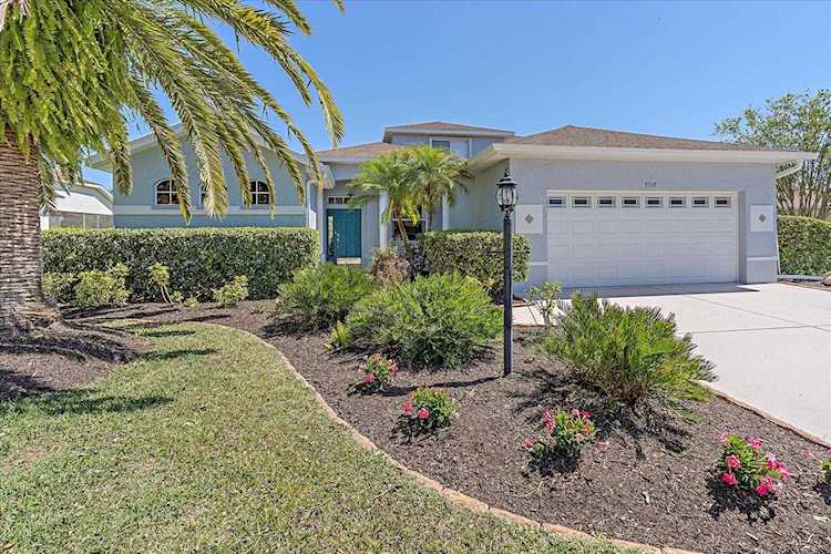 7337 Loblolly Bay Trl Lakewood Ranch, FL 34202