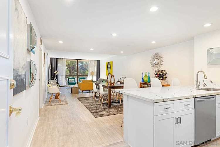 2500 Torrey Pines Rd #201 La Jolla, CA 92037