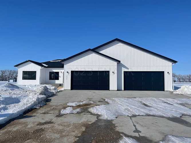 1426 Summerwood Trl W Dilworth, MN 56529 | MLS 23-1044 Photo 1