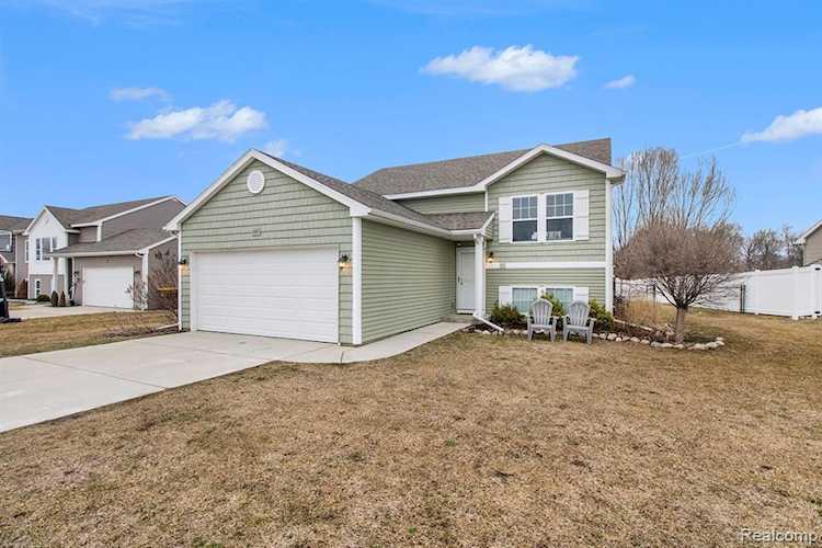 387 Geneva Howell Twp, MI 48855 | MLS 20230022313 Photo 1