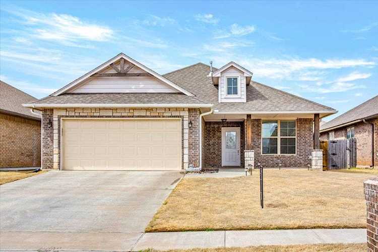 911 SW 79th St Lawton, OK 73505