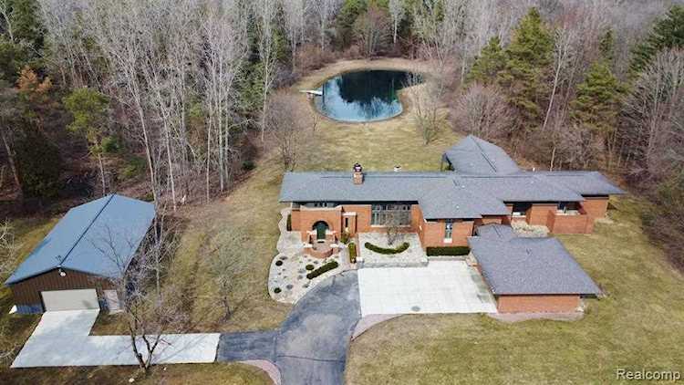 63936 Indian Trail Ray, MI 48096