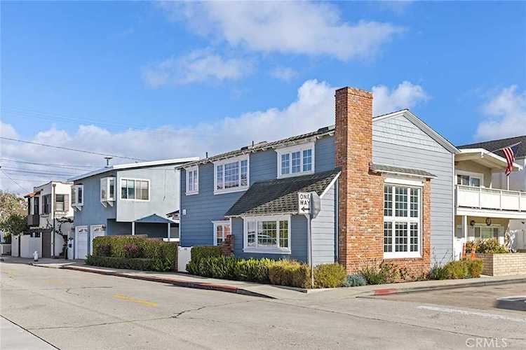 1103 Balboa Ave Newport Beach, CA 92662 | MLS LG23049990 Photo 1
