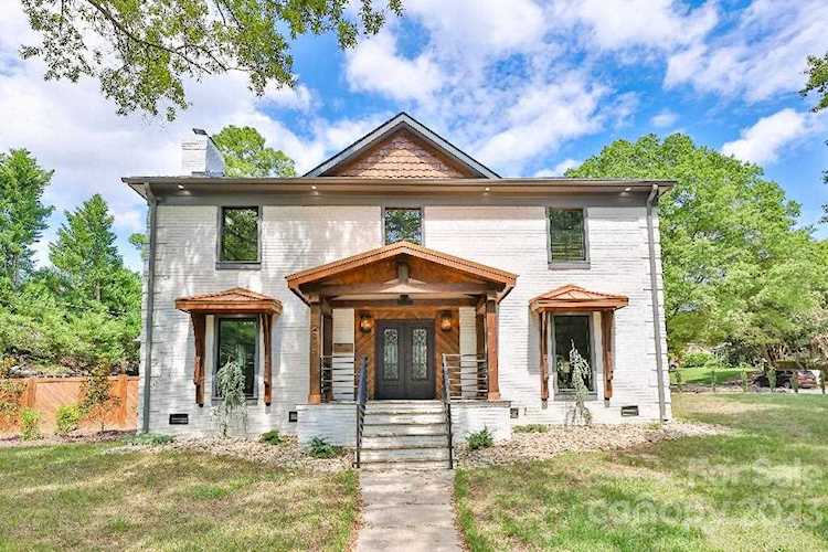 2919 Colony Rd Charlotte, NC 28211