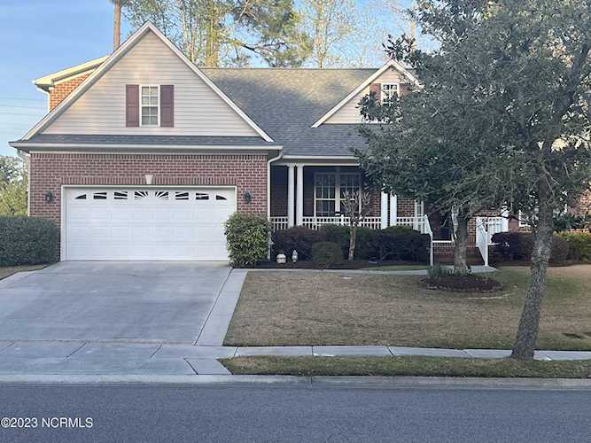 1109 Grandiflora Dr Leland, NC in Magnolia Greens. Well maintained one owner 4bedroom 3bath home in sought after Magnolia Greens Golf community. 4th... Photo 1