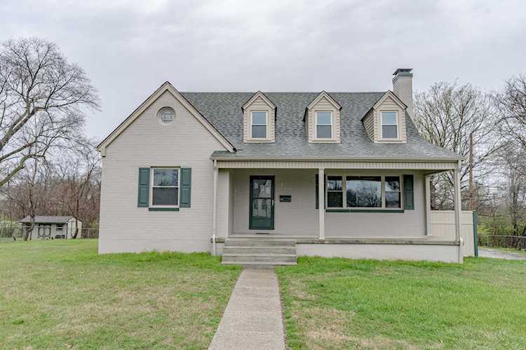 864 Chestnut Dr Frankfort, KY 40601