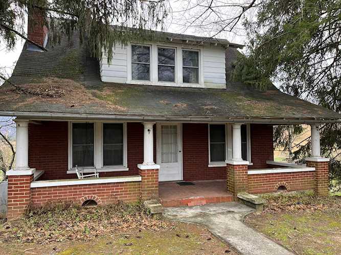 854 Colonial Blue Ridge, VA 24064