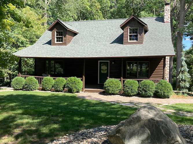 8761 108th St Middleville, MI 49333