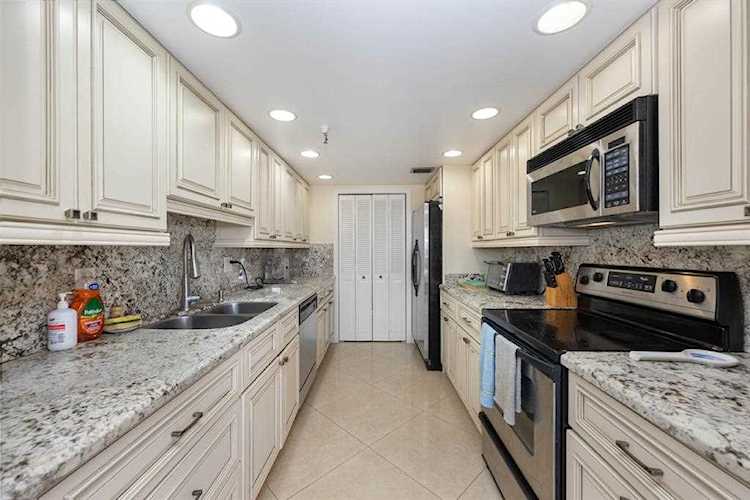 859 Jeffery Street #506 Boca Raton, FL 33487