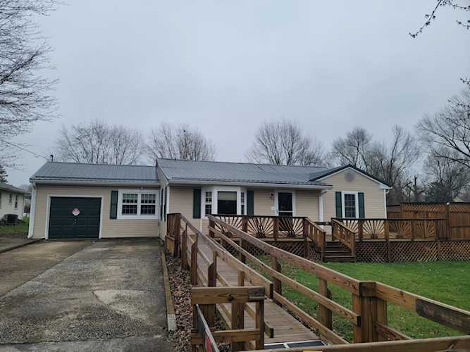 903 S Jackson St Greencastle, IN 46135 | MLS 21912518 Photo 1