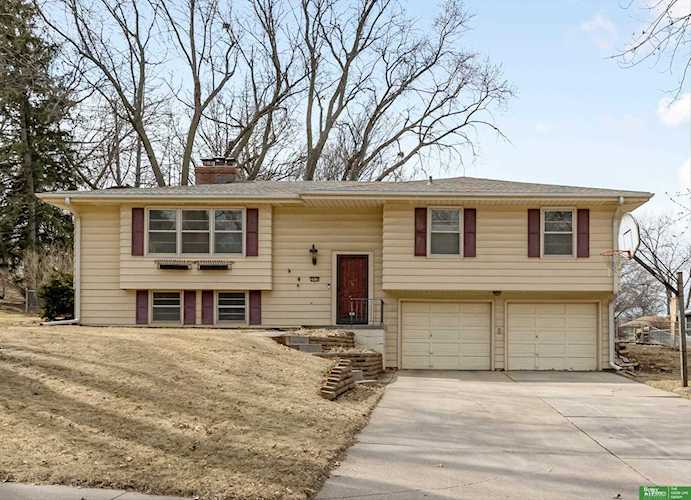 2918 S 112 St Omaha, NE 68144