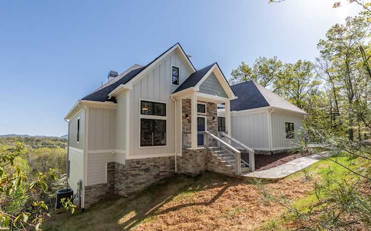 452 Chestnut Mountain Rd Blairsville, GA 30512