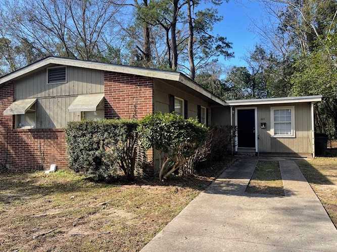 322 Meadowbrook Ln Tallahassee, FL 32304 in Bradford Manor Photo 1