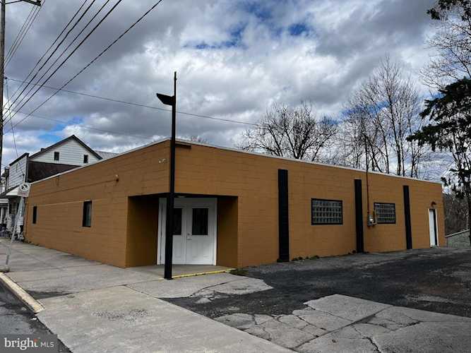 7 Main Street N Yeagertown, PA 17099