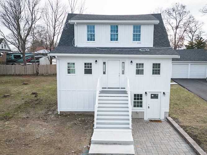 12 Hills Randolph, MA 02368