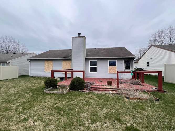6310 River Run Dr Indianapolis, IN 46221 | MLS 21912940 Photo 1