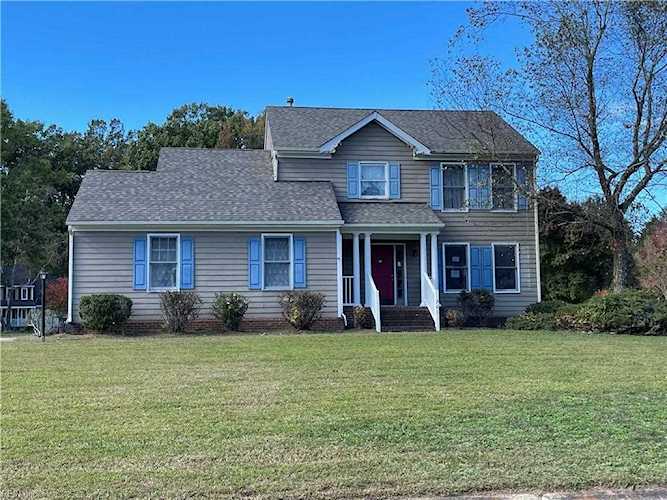 201 Winterberry Ln Smithfield, VA 23430
