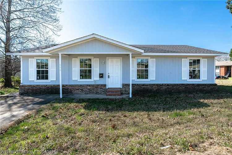608 Varner Dr Muldrow, OK 74948