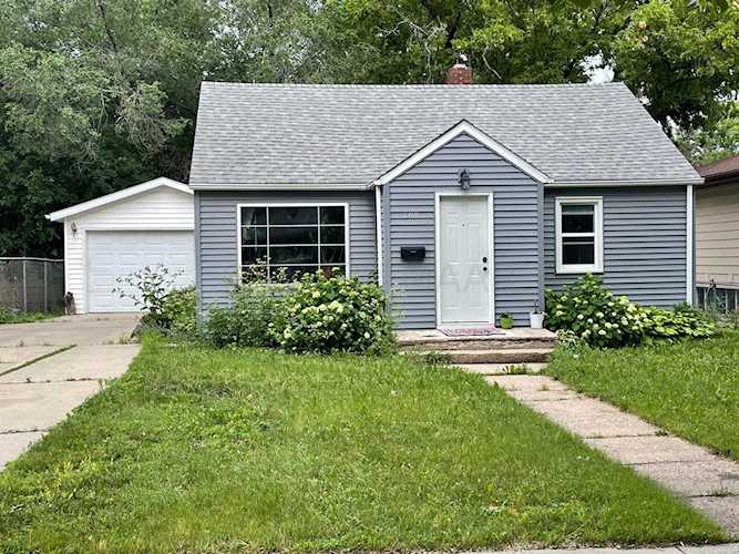 1318 11th St N Fargo, ND 58102 MLS 231092