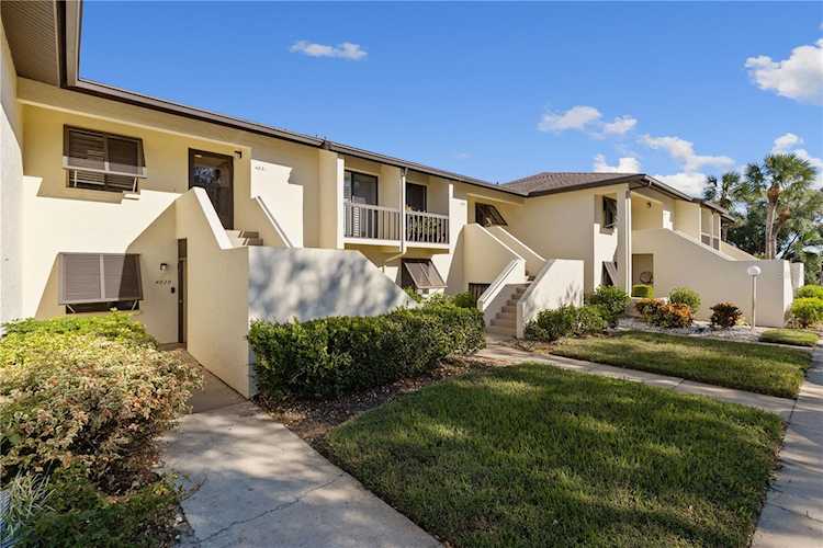 4631 Longwater Chase #116 Sarasota, FL 34235