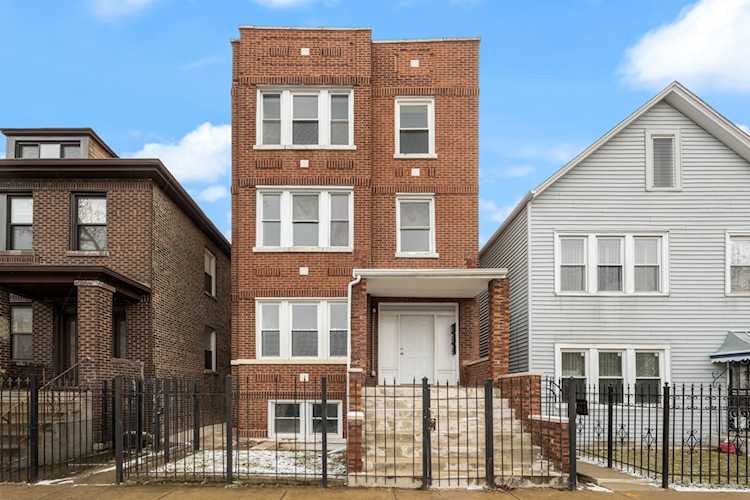 3043 W 39th Place Chicago, IL 60632