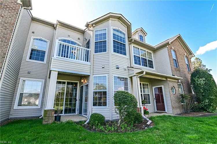 1085 Grand Oak Ln #127 Virginia Beach, VA 23455 | MLS 10479912 Photo 1