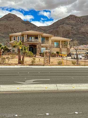1560 N Hollywood Blvd Las Vegas, NV 89110