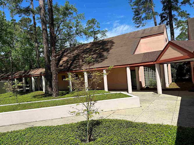 1879 Professional Park Circle Tallahassee, FL 32308