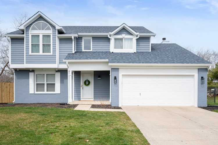 10412 Tarpon Dr Indianapolis, IN 46256 | MLS 21912859 Photo 1