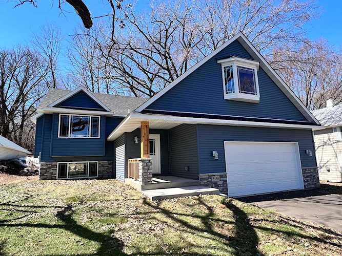 6188 Peabody Avenue N Oak Park Heights, MN 55082