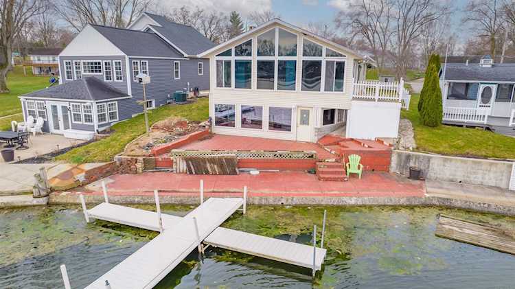 32 W25 Lane North Webster, IN 46555