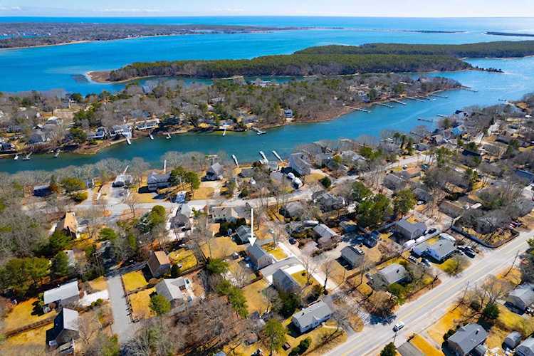 32 Yale Drive East Falmouth, MA 02536