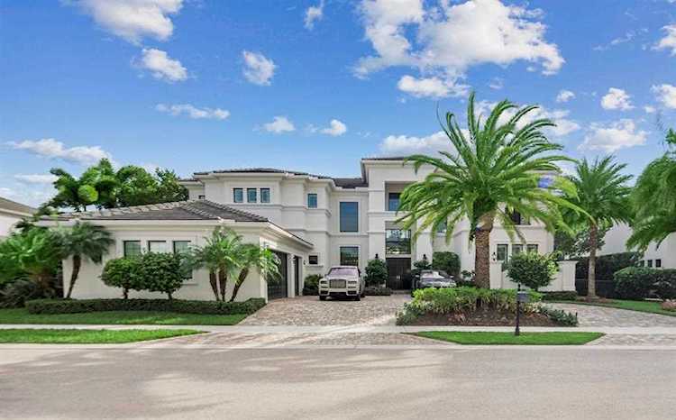 2704 NW 75 Street Boca Raton, FL 33496