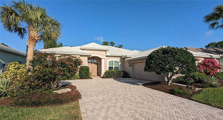 1161 Kittiwake Dr Venice, FL 34285