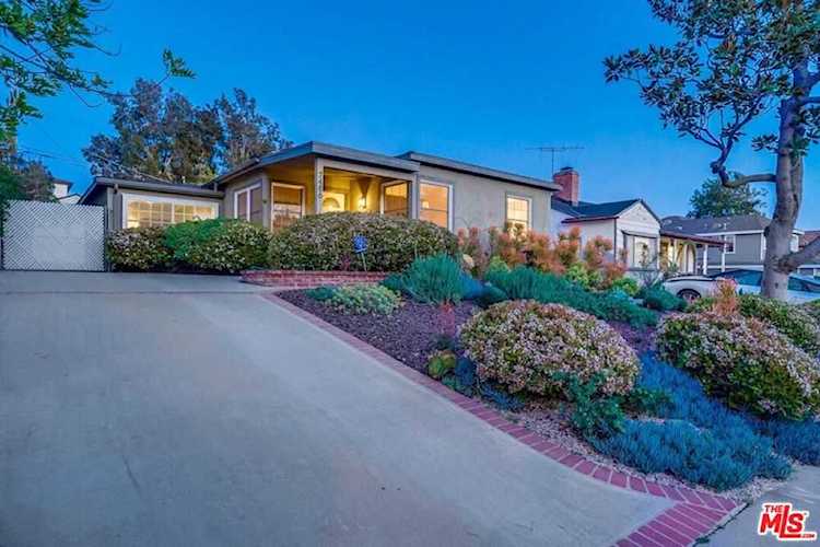 7486 Mcconnell Ave, Los Angeles, CA 90045 | RubyHome Photo 1