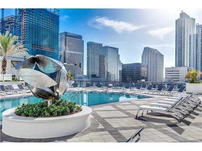 999 SW 1st Ave #2801 Miami, FL 33130