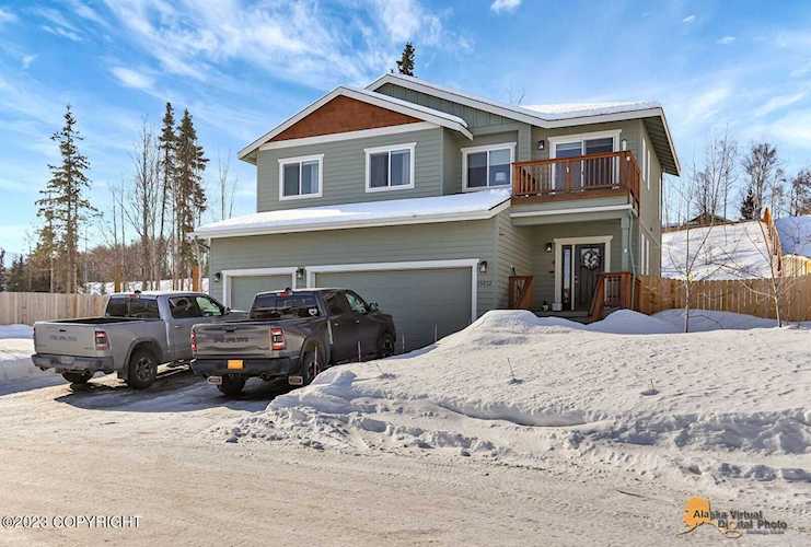 13832 Akers Circle Eagle River, AK 99577