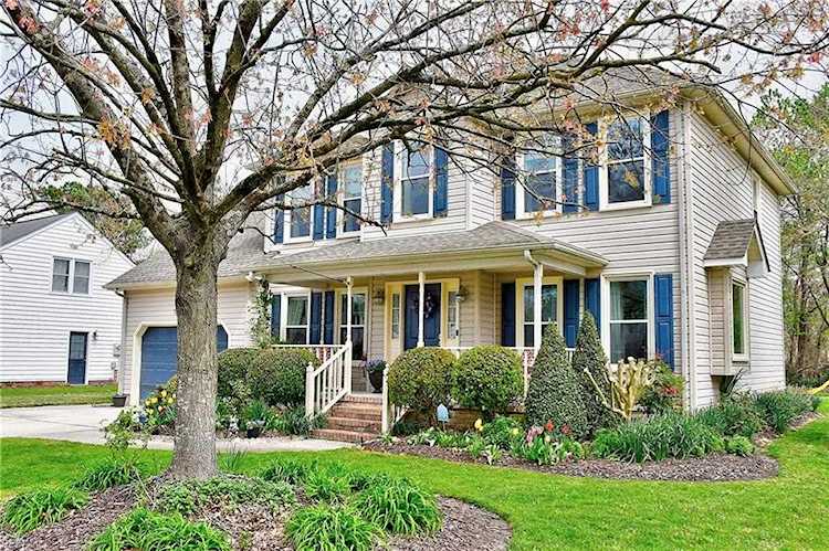 407 Las Gaviotas Blvd Chesapeake, VA 23322