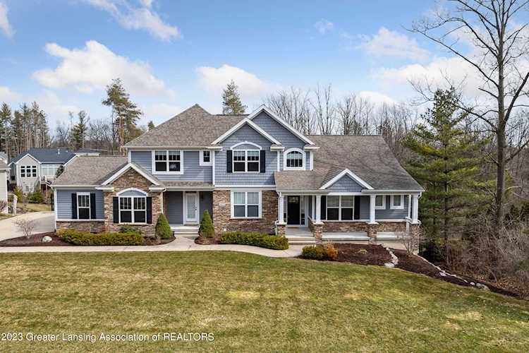 16975 Pine Hollow Dr East Lansing, MI 48823
