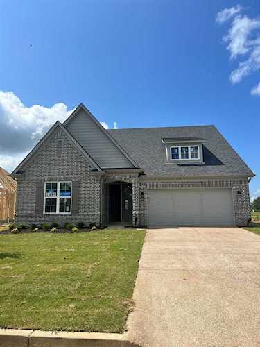 20 Hidden Field Cv Oakland, TN 38060