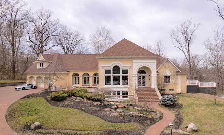 5710 Brookwood Rd Indianapolis, IN 46226