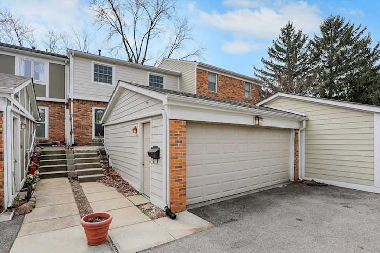 185 Carmelaire Dr Carmel, IN 46032 | MLS 21912297 Photo 1