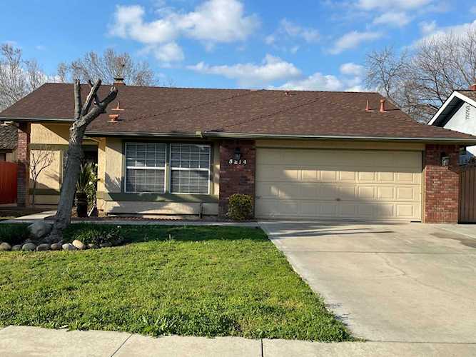 5214 W Iris Ct Visalia, CA 93277 | MLS 222679 Photo 1