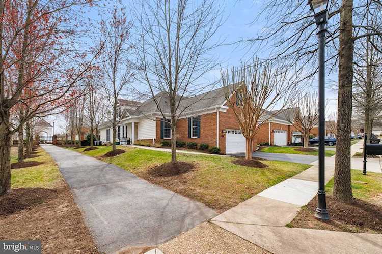 5484 Rodriquez Ln Haymarket, VA 20169 | MLS VAPW2047192 Photo 1