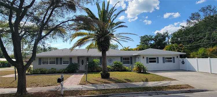2526 S East Ave Sarasota, FL 34239