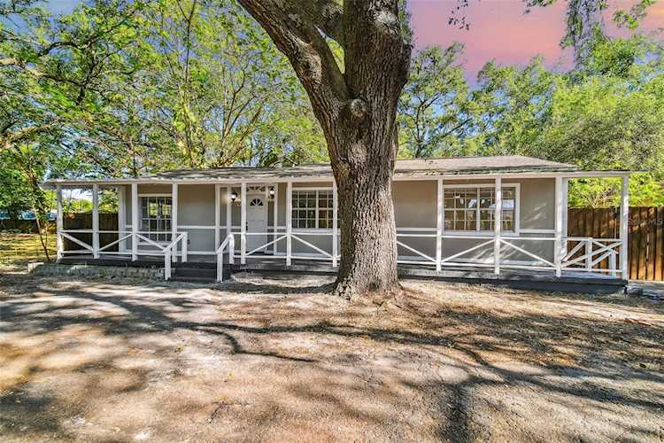4214 E Eva Ave Tampa, FL 33617