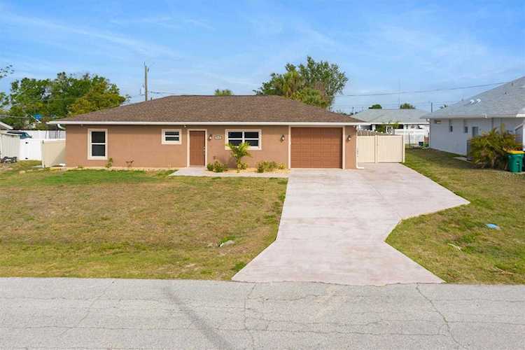 812 Roseway TERRACE NW Port Charlotte, FL 33948 | MLS C7473389 Photo 1